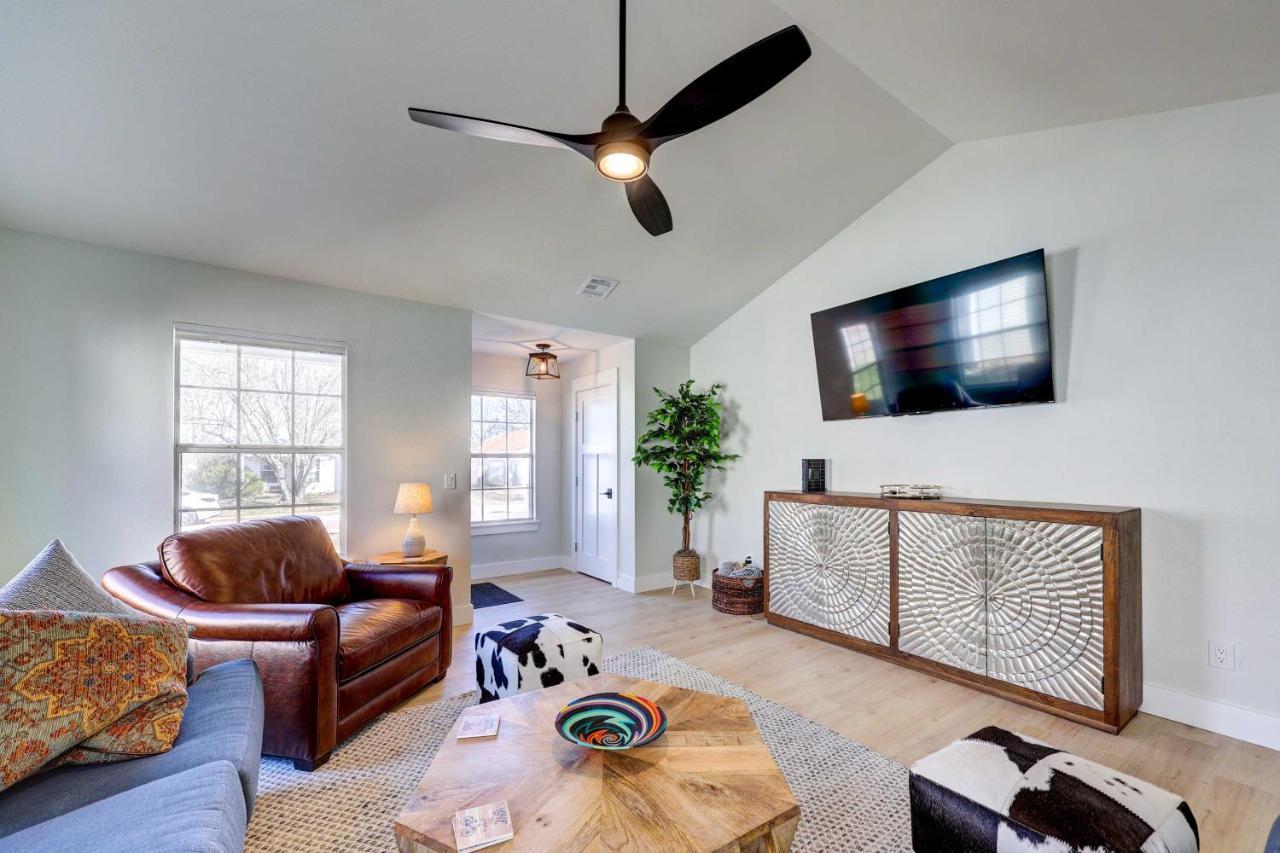 Chic Bentonville Home With Patio And Fire Pit! Exterior foto